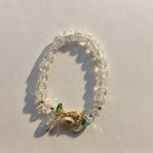 Elegant Gold and Green Beaded Bracelet